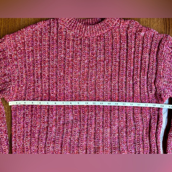 Universal Thread Ribbed
Crewneck Pink Sweater - Picture 7 of 9